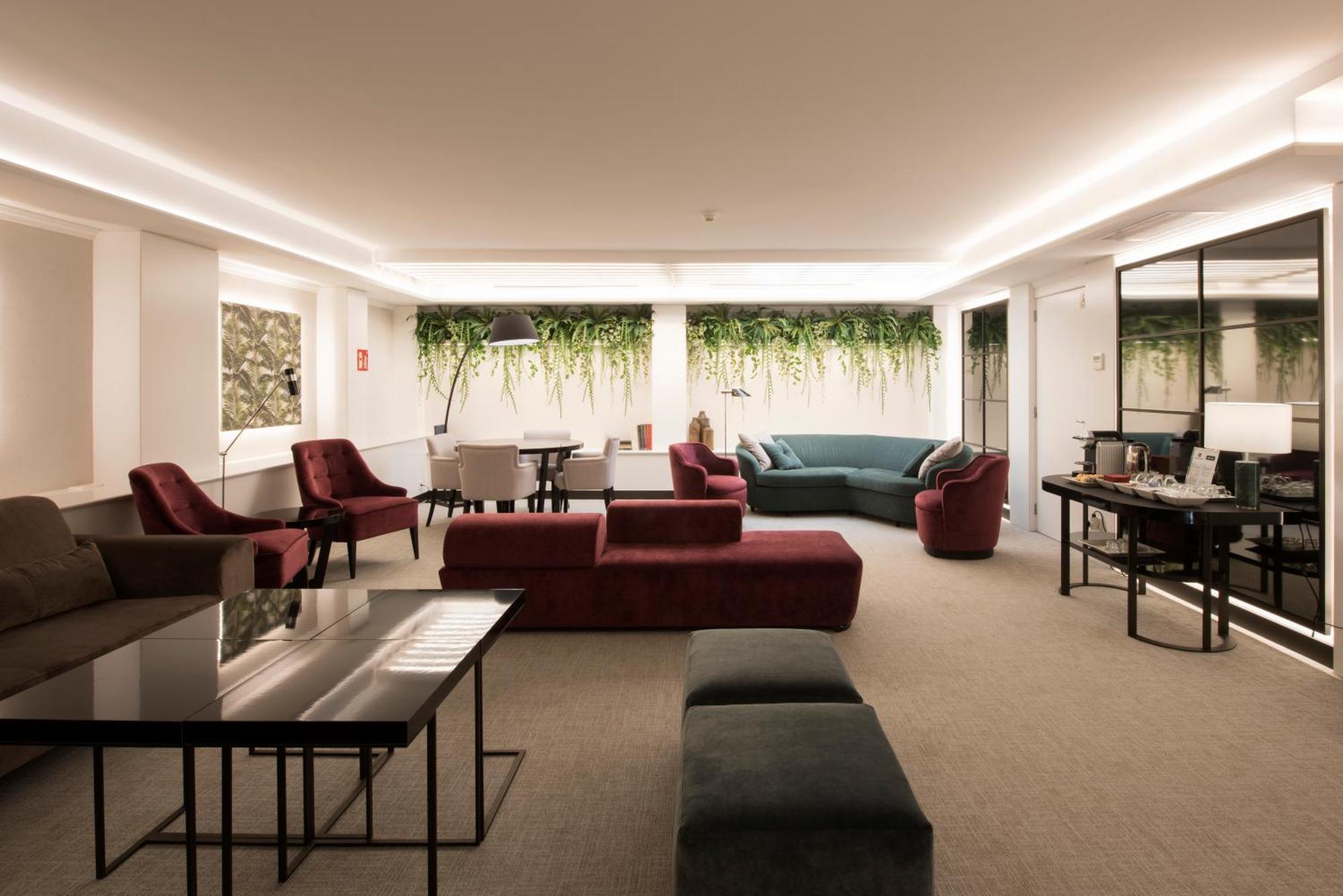 Acacia Aparthotel 4*